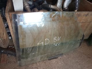 bontott AUDI A8 Bal hátsó Ablak