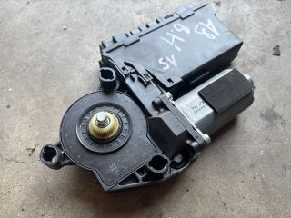 bontott AUDI A8 Bal hátsó Ablakemelő Motor
