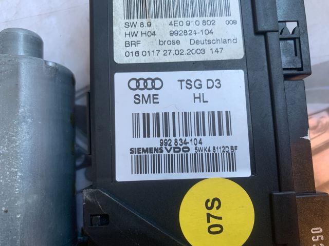 bontott AUDI A8 Bal hátsó Ablakemelő Motor