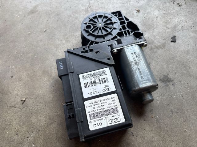 bontott AUDI A8 Bal hátsó Ablakemelő Motor