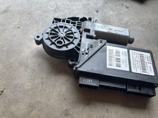 bontott AUDI A8 Bal hátsó Ablakemelő Motor