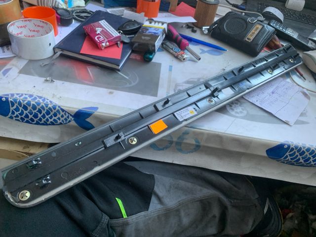 bontott AUDI A8 Bal hátsó Ajtó Díszléc