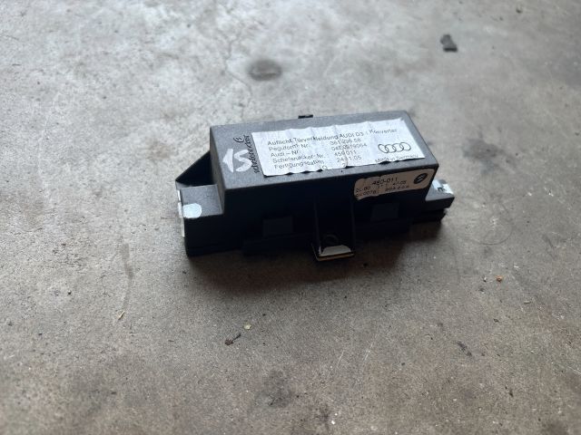 bontott AUDI A8 Bal hátsó Ajtó Vezérlőegység