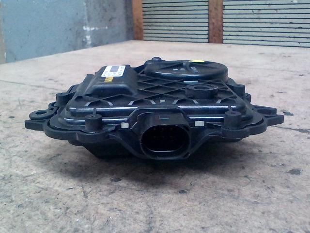 bontott AUDI A8 Bal hátsó Ajtózár Motor