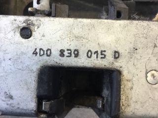 bontott AUDI A8 Bal hátsó Ajtózár