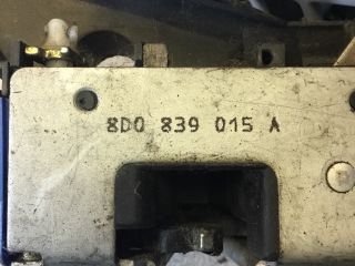 bontott AUDI A8 Bal hátsó Ajtózár