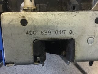 bontott AUDI A8 Bal hátsó Ajtózár