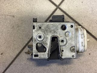 bontott AUDI A8 Bal hátsó Ajtózár