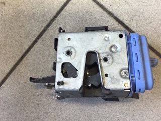 bontott AUDI A8 Bal hátsó Ajtózár