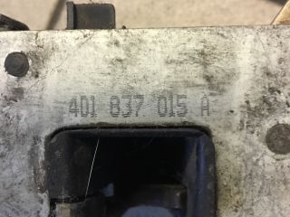 bontott AUDI A8 Bal hátsó Ajtózár