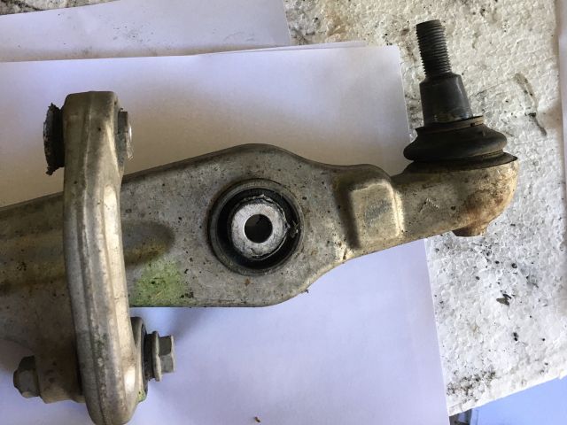 bontott AUDI A8 Bal hátsó Alsó Első Lengőkar