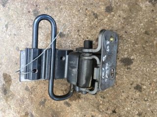 bontott AUDI A8 Bal hátsó Alsó Zsanér