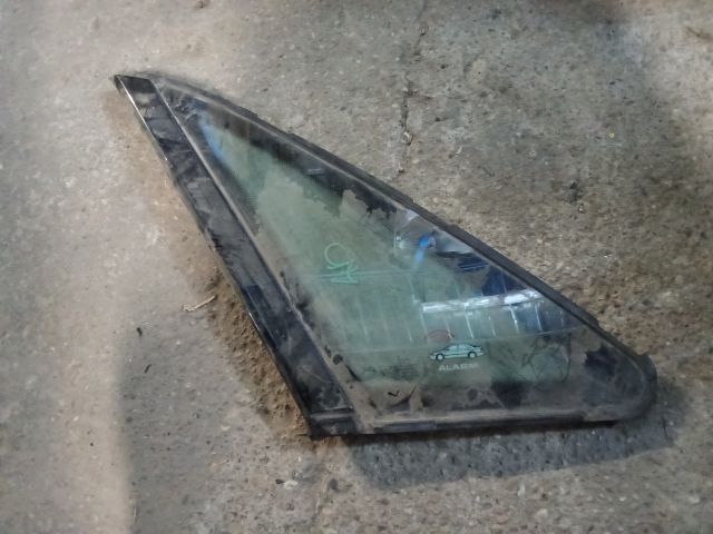 bontott AUDI A8 Bal hátsó Fixüveg (Ajtóban)