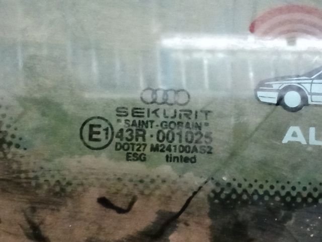 bontott AUDI A8 Bal hátsó Fixüveg (Ajtóban)