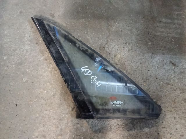 bontott AUDI A8 Bal hátsó Fixüveg (Ajtóban)