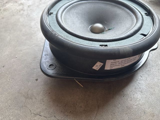 bontott AUDI A8 Bal hátsó Hangszóró