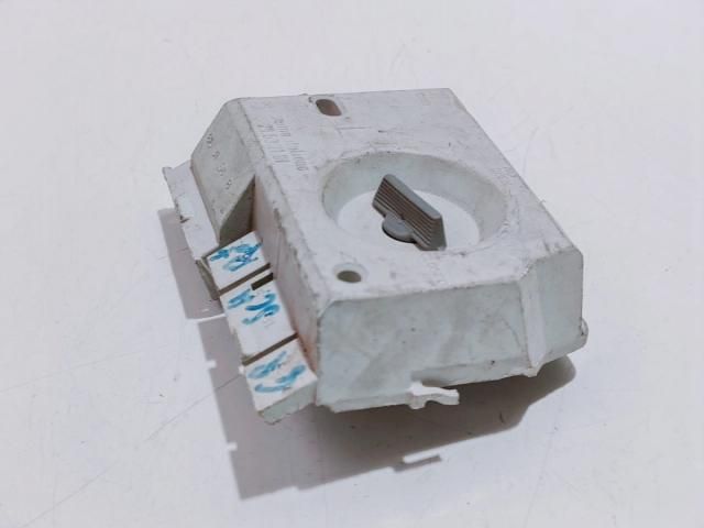 bontott AUDI A8 Bal Hátsó Lámpa Foglalat