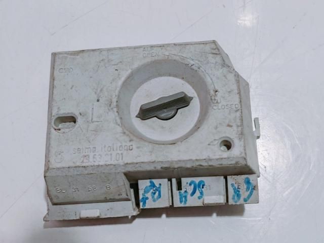 bontott AUDI A8 Bal Hátsó Lámpa Foglalat