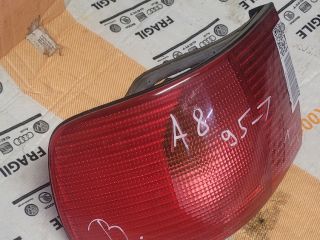 bontott AUDI A8 Bal Hátsó Lámpa