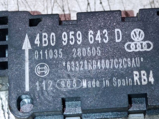 bontott AUDI A8 Bal hátsó Oldal Ütközés Érzékelő