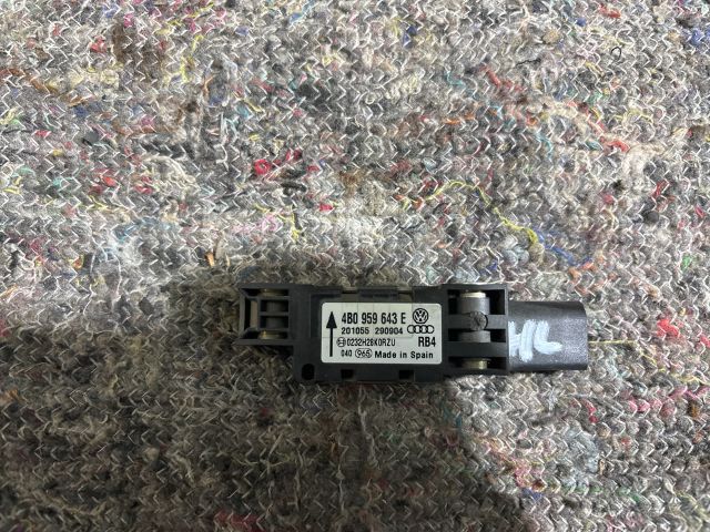 bontott AUDI A8 Bal hátsó Oldal Ütközés Érzékelő