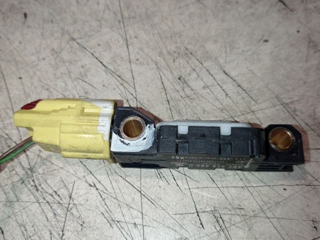 bontott AUDI A8 Bal hátsó Oldal Ütközés Érzékelő