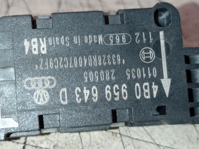 bontott AUDI A8 Bal hátsó Oldal Ütközés Érzékelő