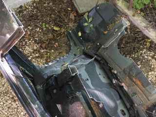 bontott AUDI A8 Bal hátsó Sárvédő