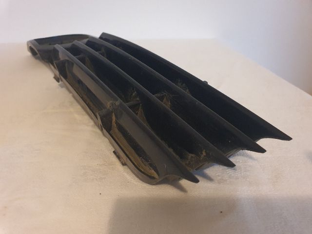 bontott AUDI A8 Bal Ködlámpa Rács