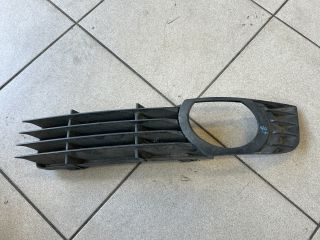 bontott AUDI A8 Bal Ködlámpa Rács