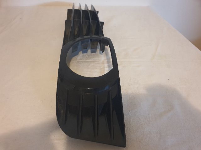 bontott AUDI A8 Bal Ködlámpa Rács