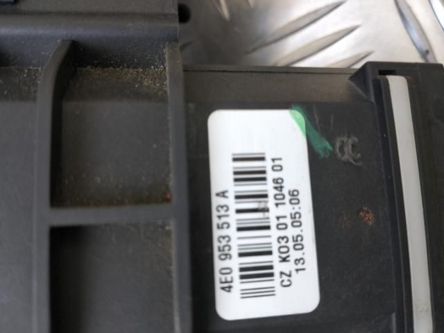 bontott AUDI A8 Bal Kormánykapcsoló Irányjelző