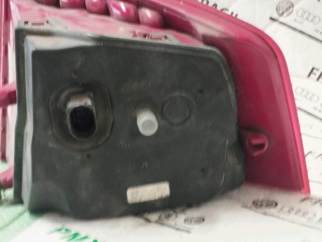 bontott AUDI A8 Bal Külső Hátsó Lámpa