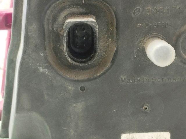 bontott AUDI A8 Bal Külső Hátsó Lámpa