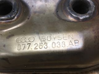 bontott AUDI A8 Bal Leömlő (V-Motor/Boxer)