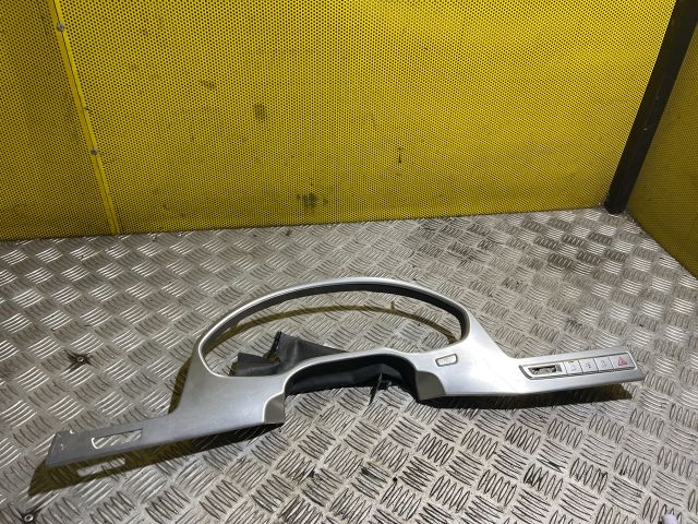 bontott AUDI A8 Bal Műszerfal Díszléc