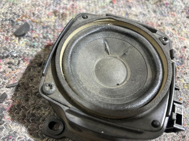 bontott AUDI A8 Bal Műszerfal Hangszóró