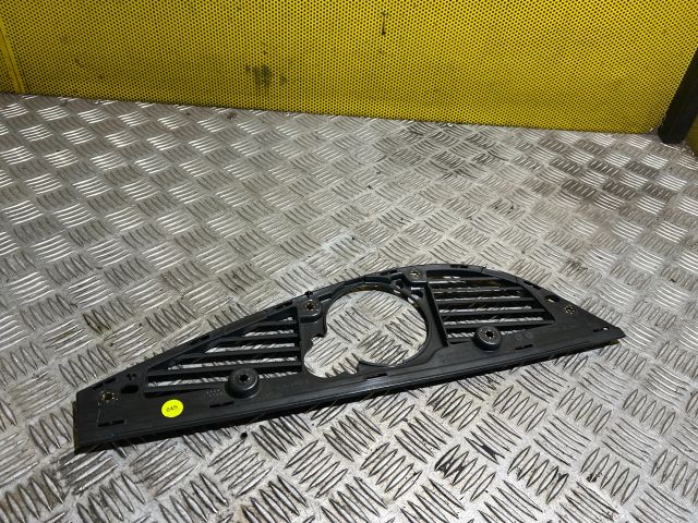 bontott AUDI A8 Bal Szellőző Keret