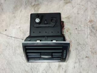 bontott AUDI A8 Bal Szellőző