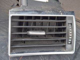 bontott AUDI A8 Bal Szellőző