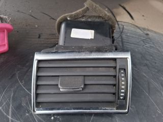 bontott AUDI A8 Bal Szellőző