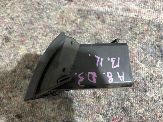 bontott AUDI A8 Bal Szellőző