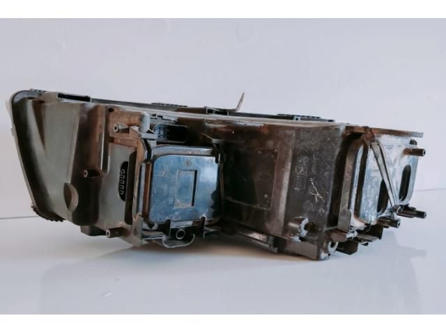 bontott AUDI A8 Bal Xenon Fényszóró