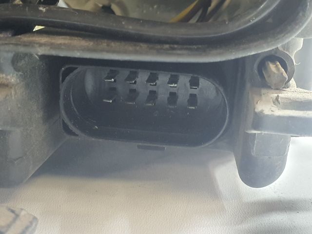 bontott AUDI A8 Bal Xenon Fényszóró