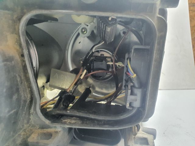 bontott AUDI A8 Bal Xenon Fényszóró