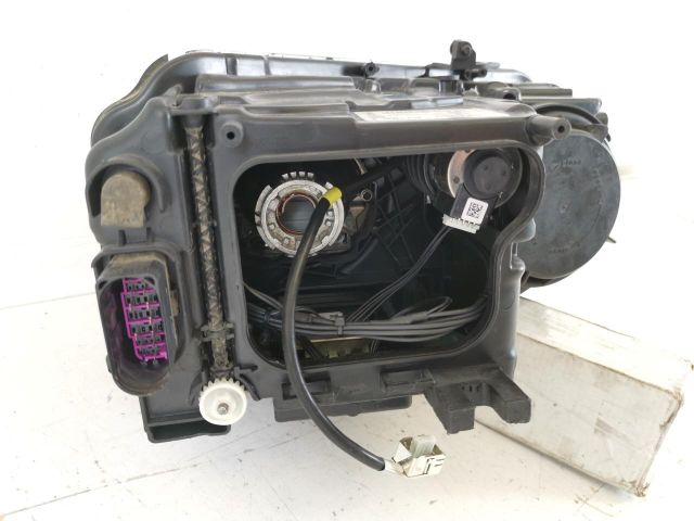 bontott AUDI A8 Bal Xenon Fényszóró