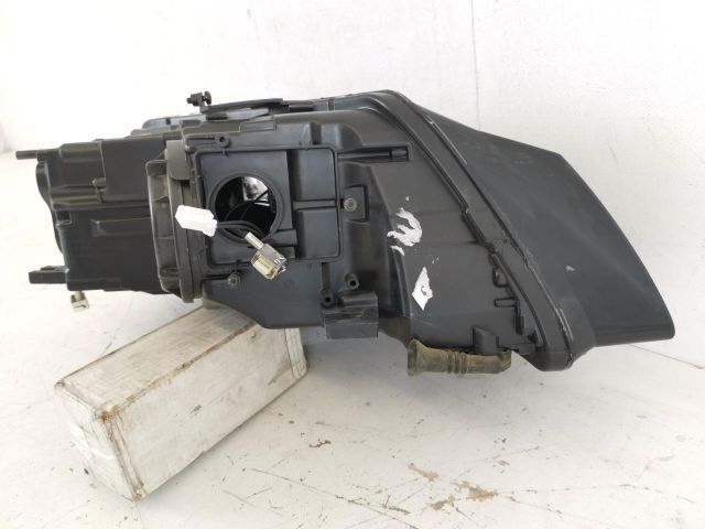 bontott AUDI A8 Bal Xenon Fényszóró