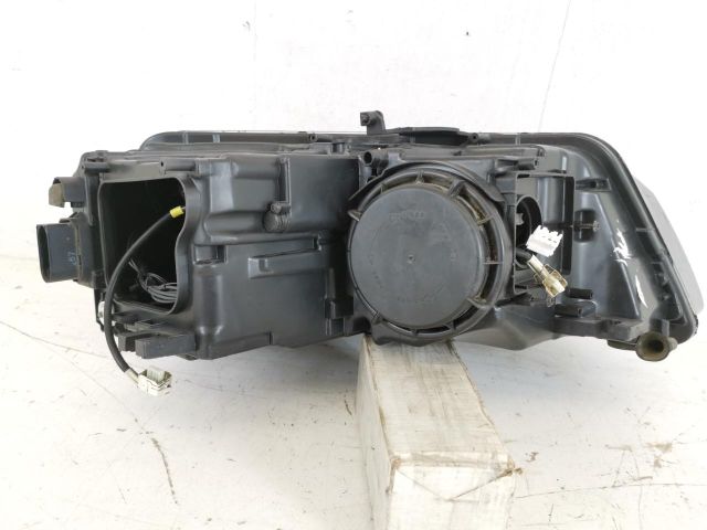 bontott AUDI A8 Bal Xenon Fényszóró
