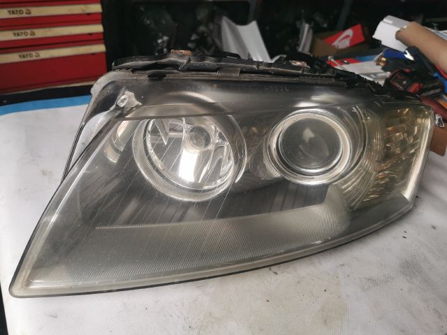 bontott AUDI A8 Bal Xenon Fényszóró