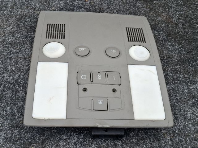 bontott AUDI A8 Beltér Világítás Első